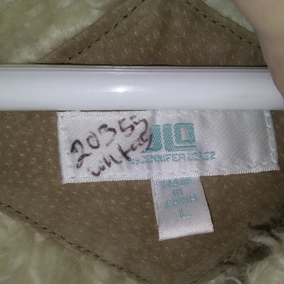 Large Jennifer Lopez faux fur and suede coat - Picture 11 of 12